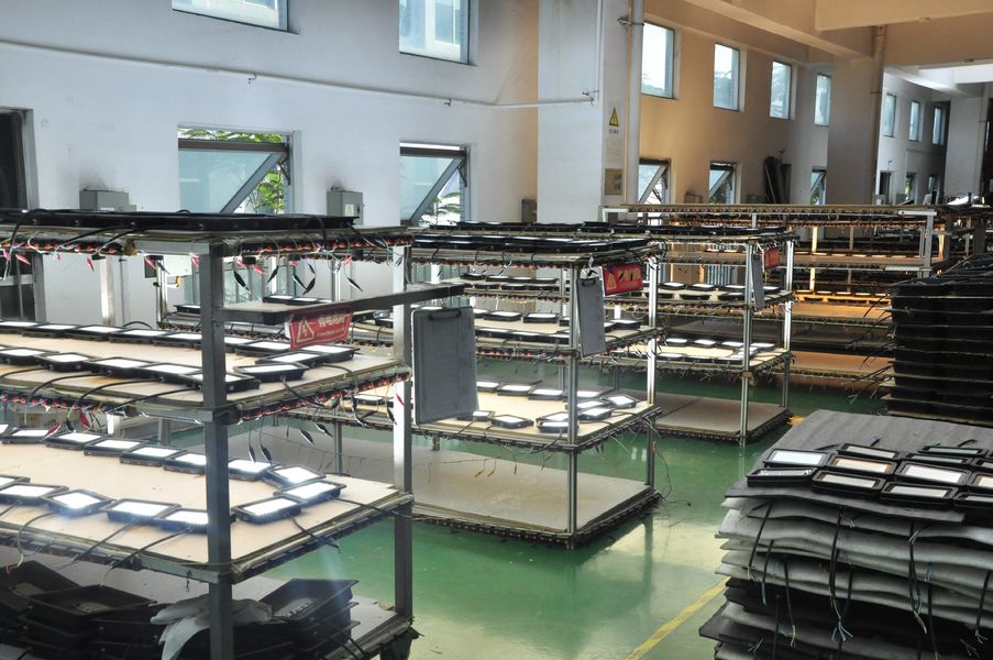 Shenzhen Snetop Technology Co., Ltd 製造者の生産ライン